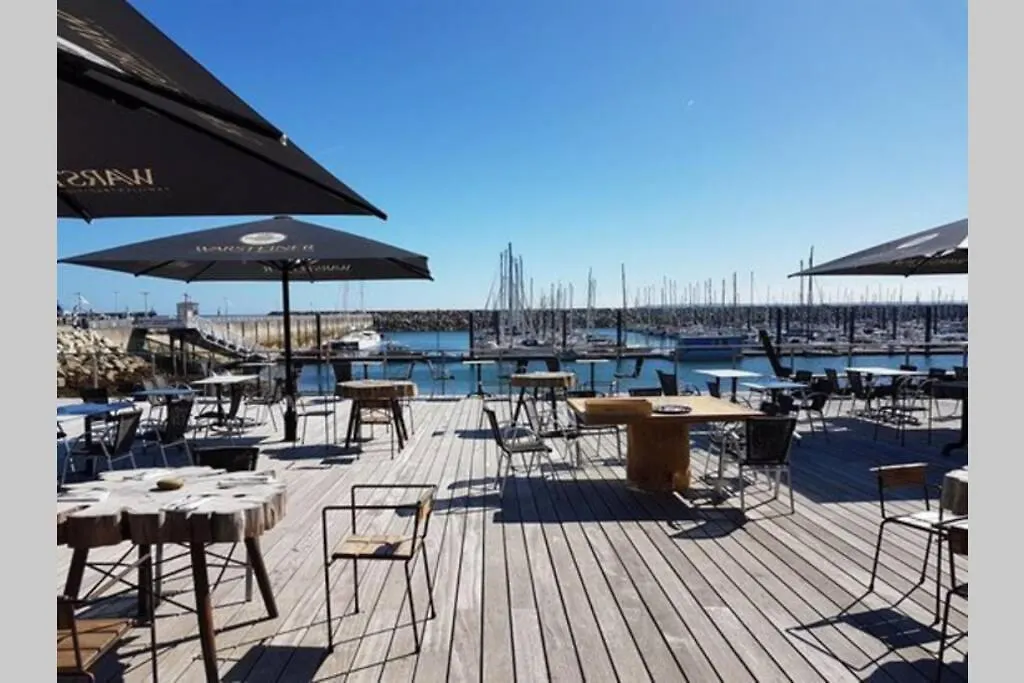 Kermaravel, le petit manoir en bord de mer. Saint-Pol-de-Léon Villa
