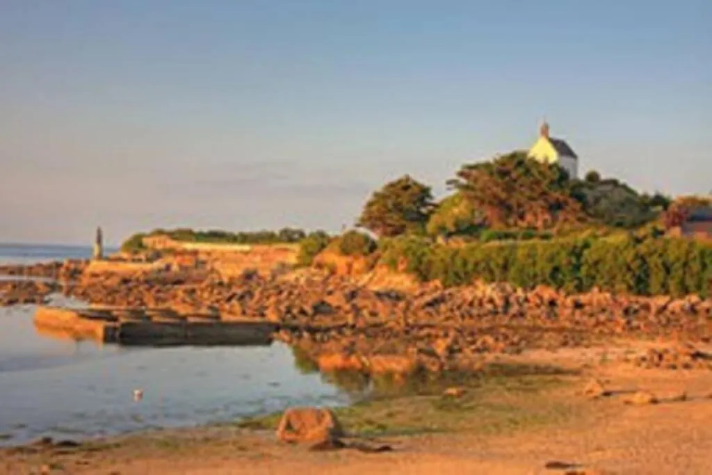 Kermaravel, le petit manoir en bord de mer. Saint-Pol-de-Léon 0*,  France