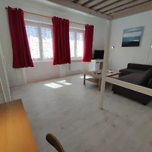 Au Calme En Ville, A 2km De La Appartement